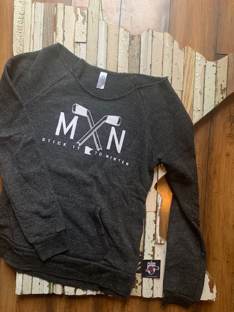 Ladies MN Crossed Hockey Stick Pullover